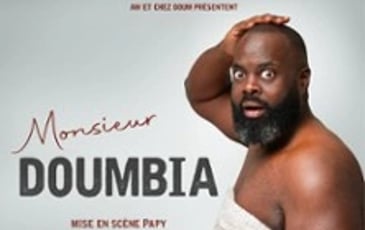 Issa Doumbia, Monsieur Doumbia, Tournée