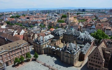 Musées point de départ dans la cour du Palais Rohan