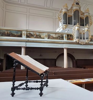 Découverte de l'église, des fondations au clocher