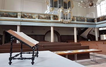 Découverte de l'église, des fondations au clocher