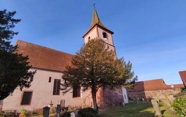 Visite guidée d'une église fortifiée