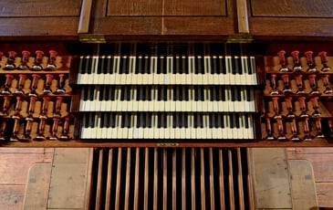 Découverte illustrée de l'orgue de tribune Joseph Merklin