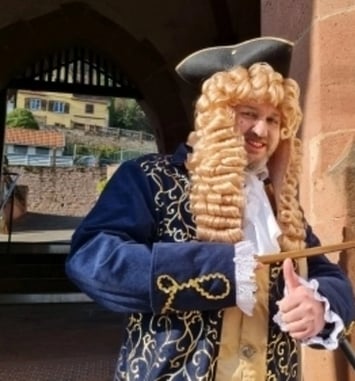 Visite théâtralisée dans un village de caractère