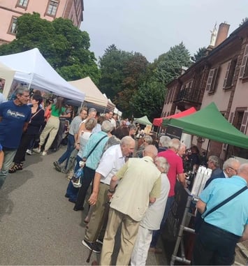 Marché des artisans et producteurs locaux