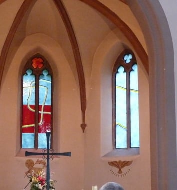 Découverte guidée des vitraux contemporains d'une église simultanée