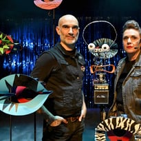 La Tête « Mi-pneu mi-punk »