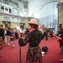 Bal dans la salle des fêtes du palais impérial ! sur réservation