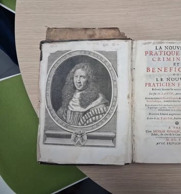 Découverte d'un don patrimonial écrit à l'Université