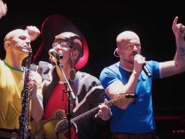 Un tour de piste, Weepers Circus