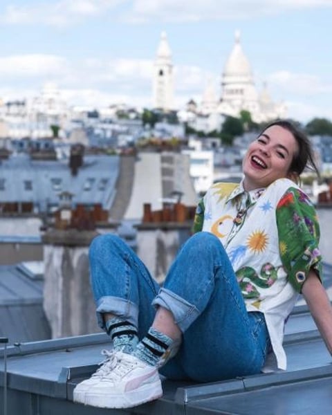 300 000 ans, Manon Bril