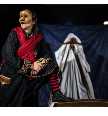 Madame Pirate • Compagnie Secousses
