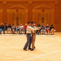 Avec Gianmaria Borzillo et Giovanfrancesco Giannini, interprètes de Save the last dance for me