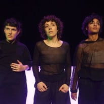 Avec Sarah Cerneaux et une interprète