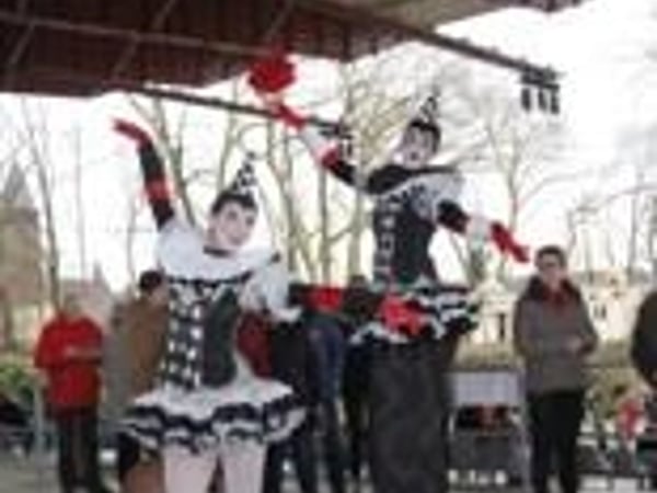 Déambulation : Pierrot et Ballerina