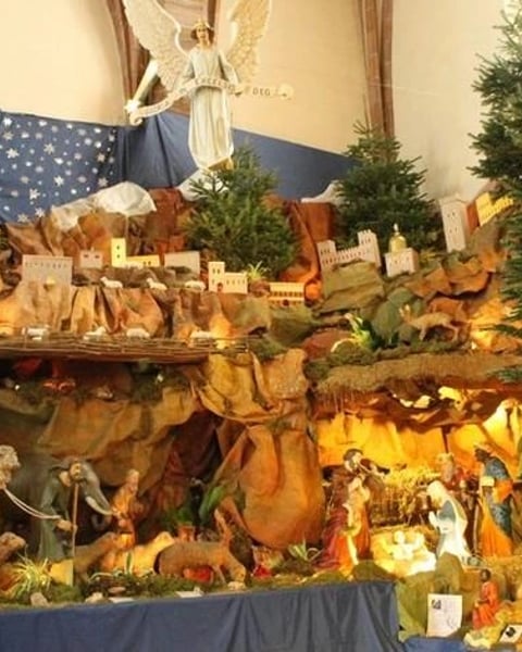 Noëlies : sentier des crèches