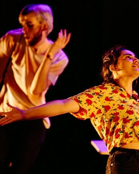 Théâtre : Entre les deux il y a Gênes