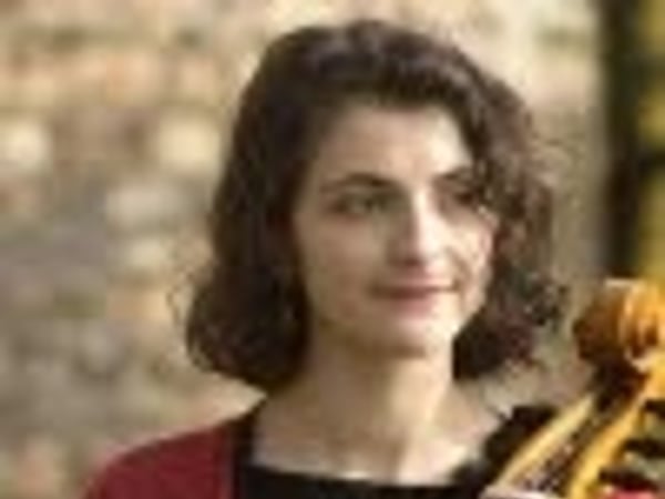 Manon Papasergio : “Per la viola bastarda”