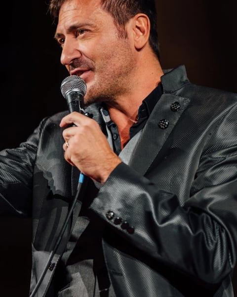 Pascal Vecca chante les plus belles voix du Jazz