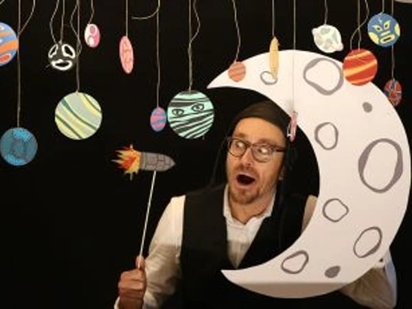 Comment voyager sur la lune en suçant un bonbon